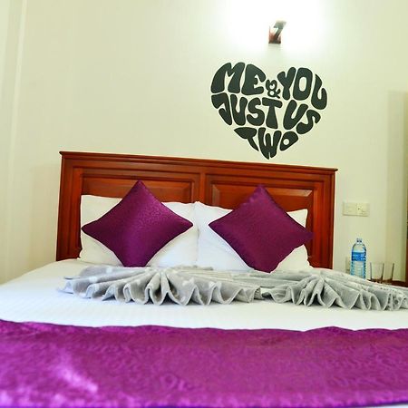 Cinnamon Holiday Inn Hikkaduwa Exterior foto